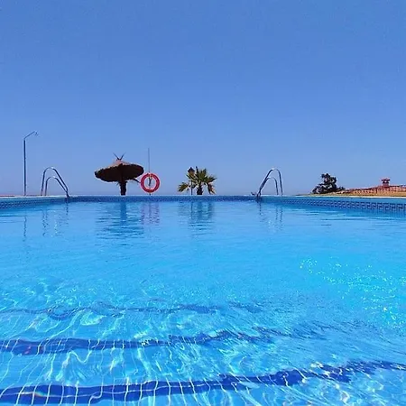 A 150 M De La Playa.